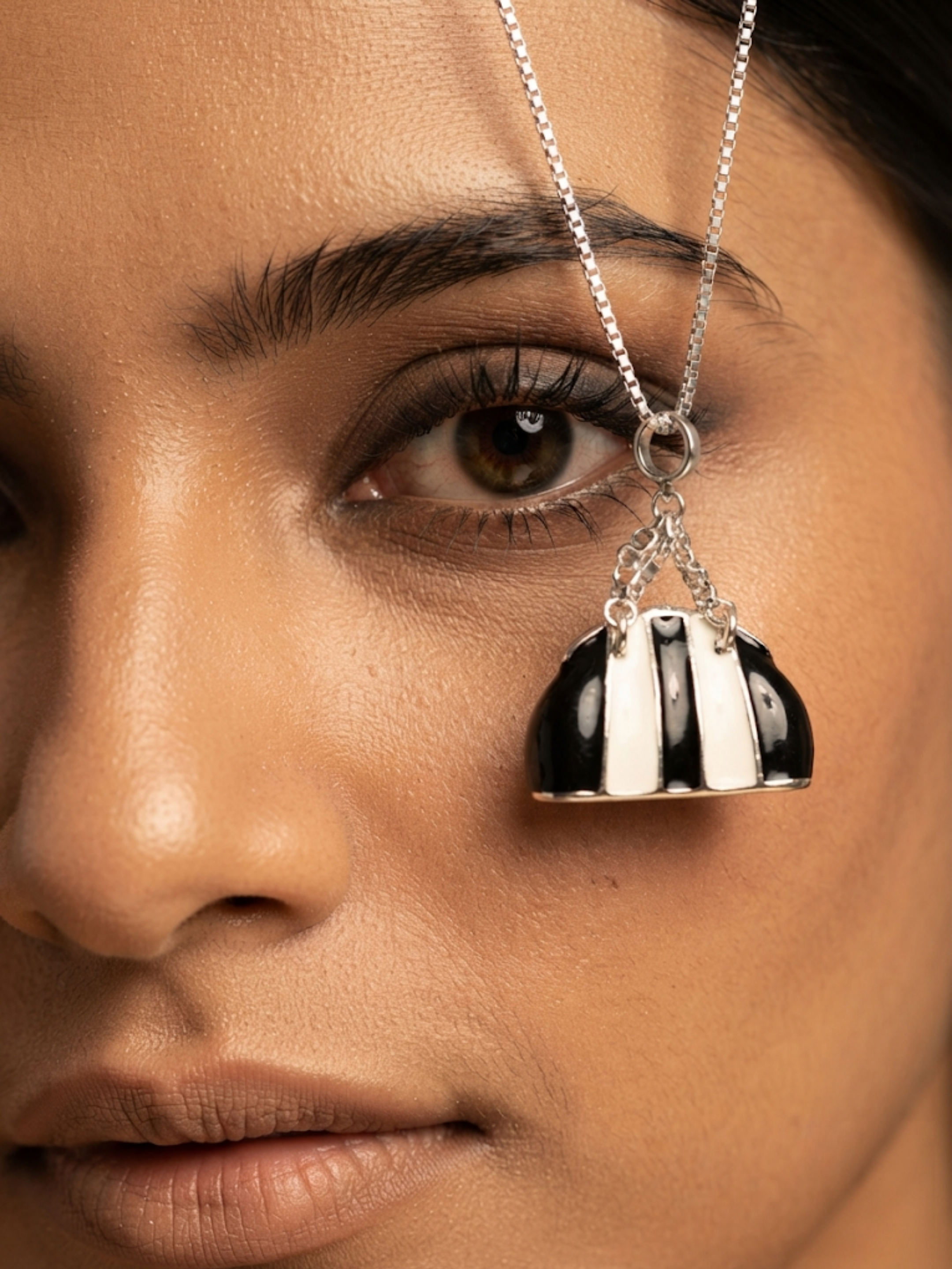 Noir Éclat Striped Silver Pendant