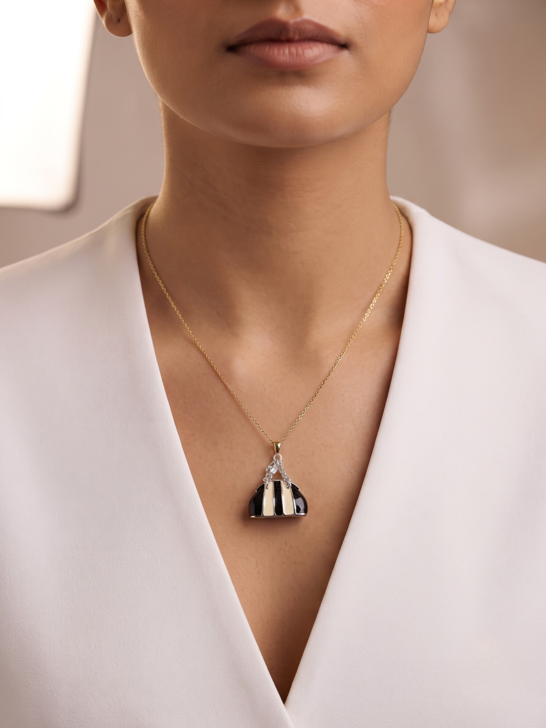Noir Éclat Striped Silver Pendant