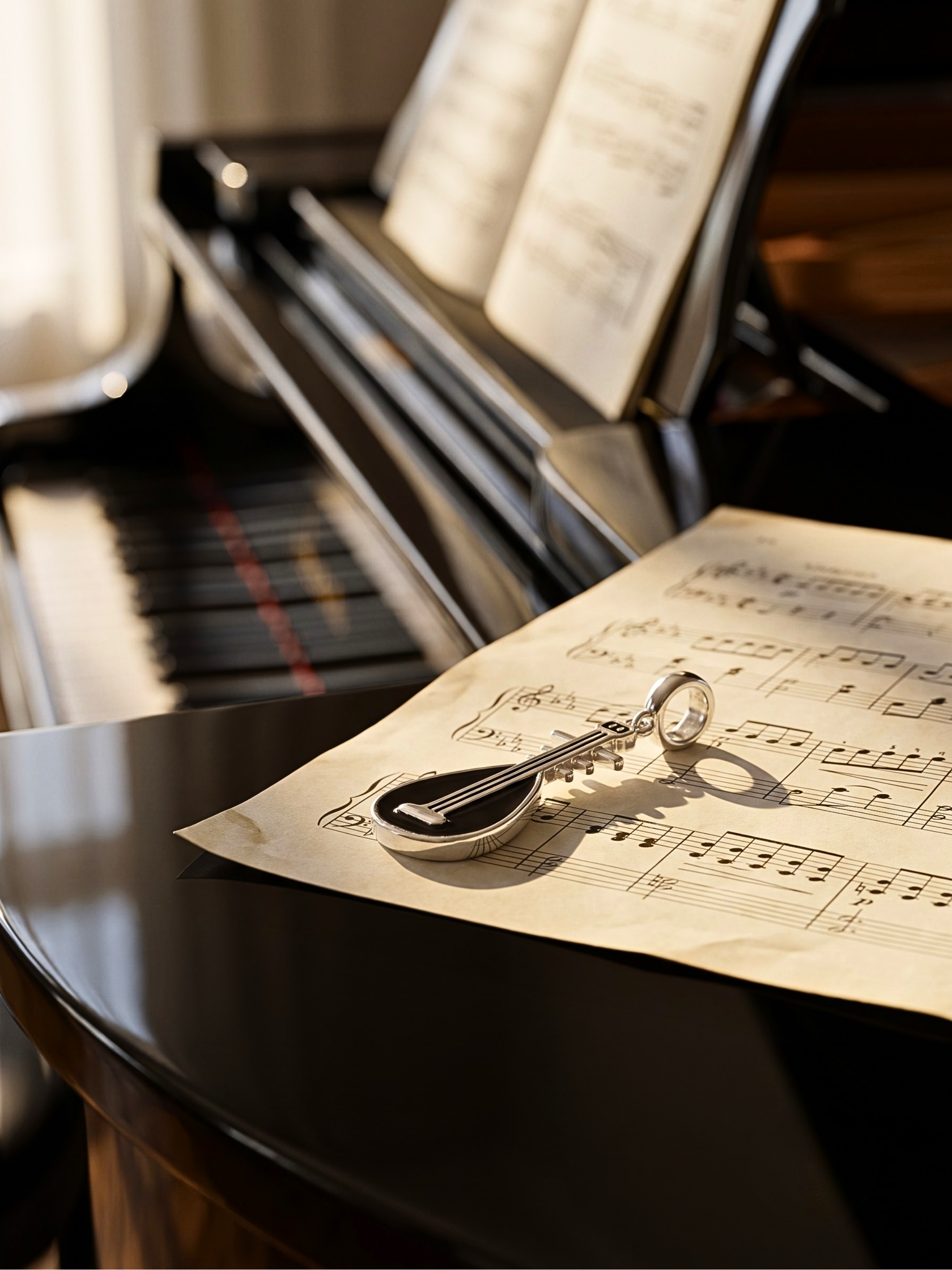 Musical Lute Pendant