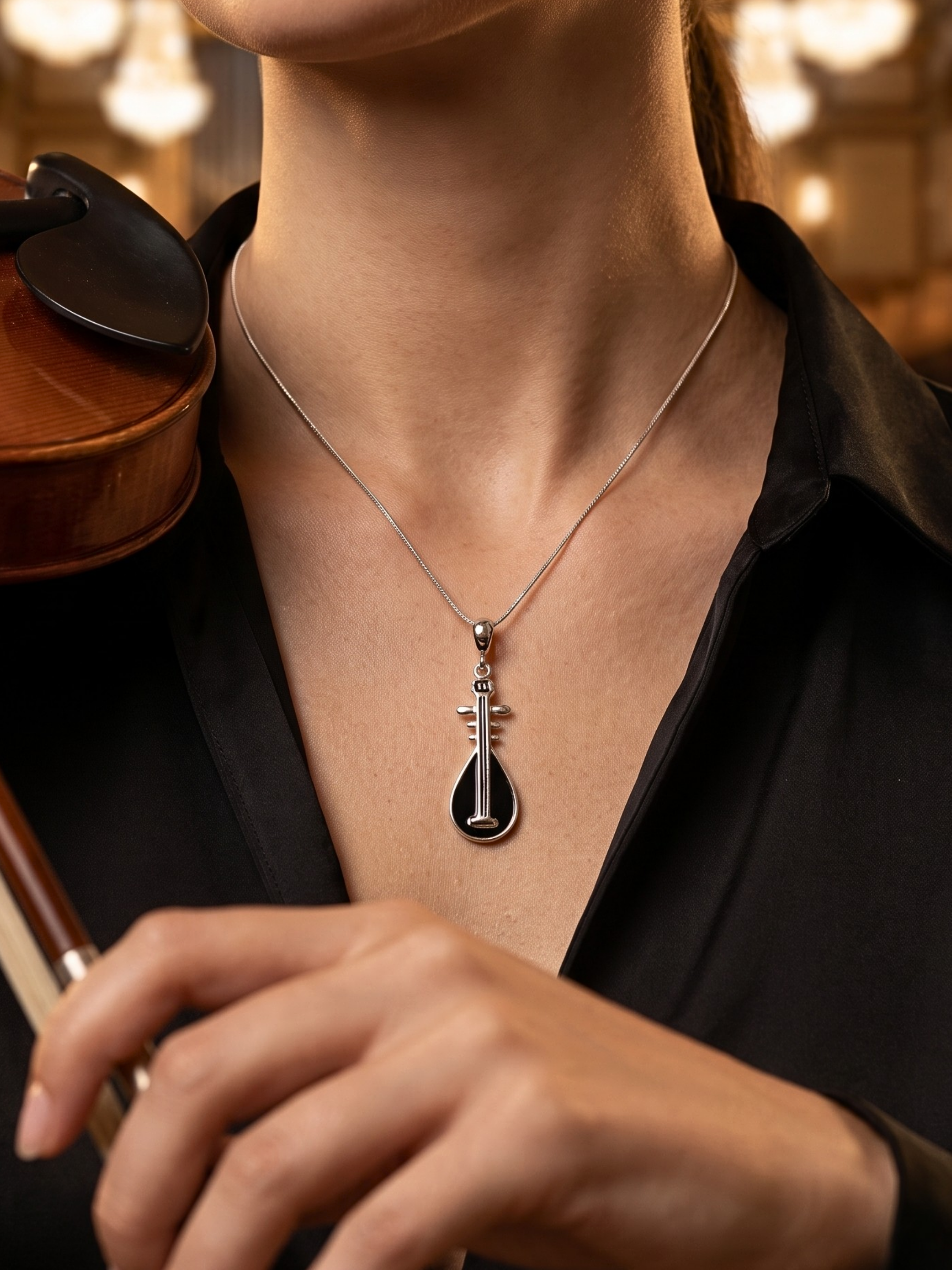 Musical Lute Pendant
